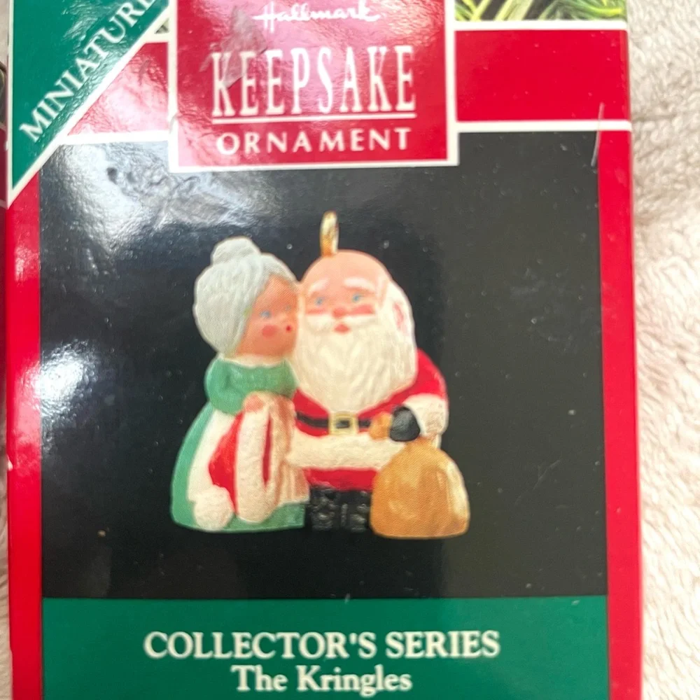 SALE! Vintage Hallmark Keepsake Miniature Ornament Collection - Picture 4 of 13